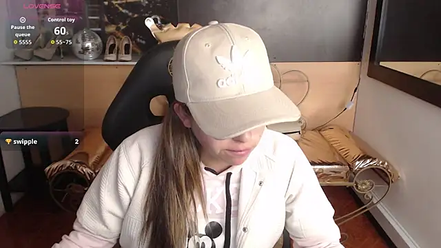 Snapshot of Kitten_Cam chatting on 10.15.25 Kitten Cam online show from 10.15.25