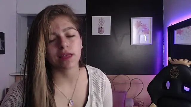 Snapshot of Kitten_Cam chatting on 10.22.25 Kitten Cam online show from 10.22.25