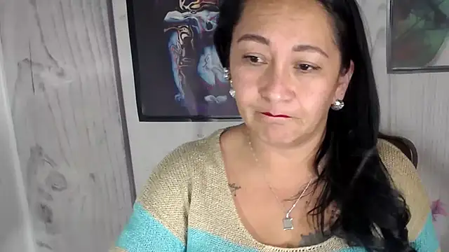 JULIANAWET69 online show from 10.22.25