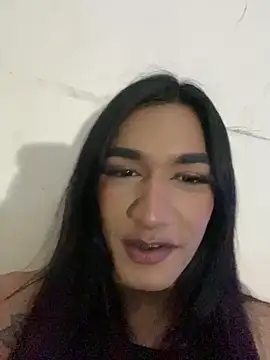 Alexadragunn4 online show from 01.31.25