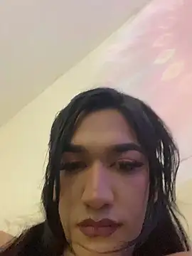 Alexadragunn4 online show from 02.26.25