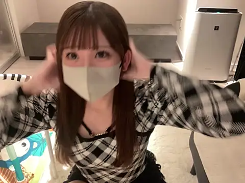 Snapshot of shina_mo_n_ch chatting on 03.10.26 shina mo n ch online show from 03.10.26