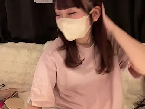 Snapshot of shina_mo_n_ch chatting on 03.13.26 shina mo n ch online show from 03.13.26