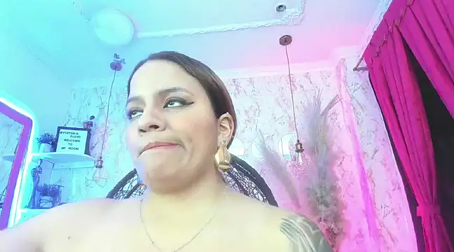 victoria  floyd online show from 02.06.25