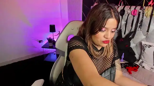 victoria  floyd online show from 01.10.26