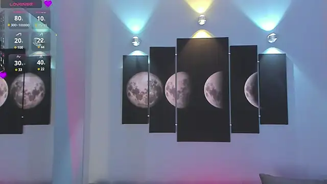 Snapshot of tatii_moon chatting on 03.10.25 tatii moon online show from 03.10.25