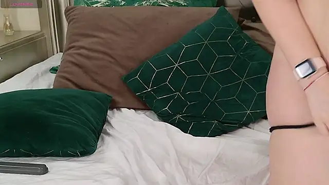 MaddieBell online show from 01.25.25