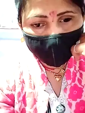 Snapshot of Bhavya_Bhan chatting on 01.31.25 Bhavya Bhan online show from 01.31.25