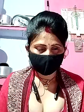 Snapshot of Bhavya_Bhan chatting on 02.01.25 Bhavya Bhan online show from 02.01.25