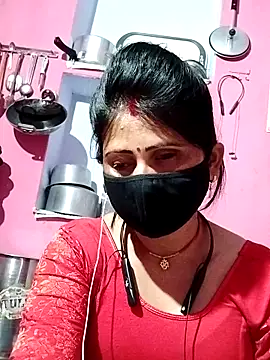 Snapshot of Bhavya_Bhan chatting on 02.12.25 Bhavya Bhan online show from 02.12.25