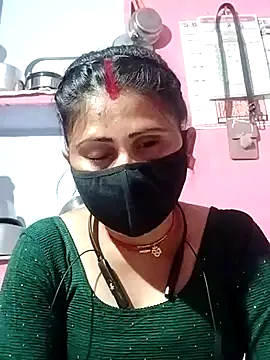 Snapshot of Bhavya_Bhan chatting on 02.14.25 Bhavya Bhan online show from 02.14.25