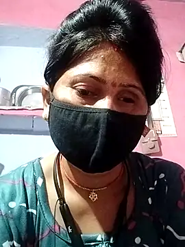 Snapshot of Bhavya_Bhan chatting on 02.17.25 Bhavya Bhan online show from 02.17.25