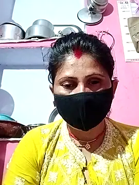 Snapshot of Bhavya_Bhan chatting on 02.22.25 Bhavya Bhan online show from 02.22.25