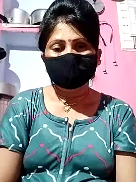 Snapshot of Bhavya_Bhan chatting on 03.03.25 Bhavya Bhan online show from 03.03.25