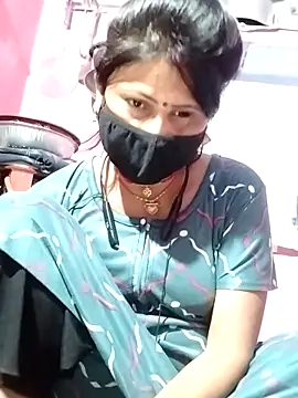 Snapshot of Bhavya_Bhan chatting on 03.04.25 Bhavya Bhan online show from 03.04.25