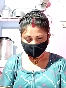 Snapshot of Bhavya_Bhan chatting on 03.05.25 Bhavya Bhan online show from 03.05.25