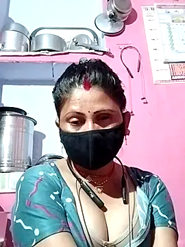 Snapshot of Bhavya_Bhan chatting on 03.05.25 Bhavya Bhan online show from 03.05.25