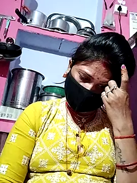 Snapshot of Bhavya_Bhan chatting on 03.19.25 Bhavya Bhan online show from 03.19.25