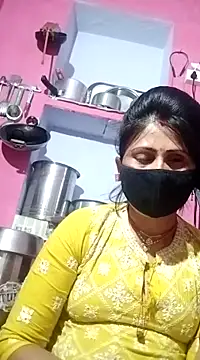 Snapshot of Bhavya_Bhan chatting on 03.21.25 Bhavya Bhan online show from 03.21.25