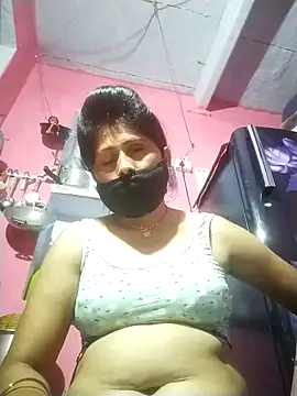 Snapshot of Bhavya_Bhan chatting on 10.04.25 Bhavya Bhan online show from 10.04.25