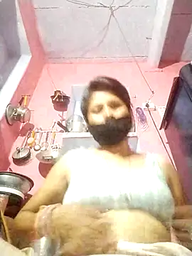 Snapshot of Bhavya_Bhan chatting on 10.07.25 Bhavya Bhan online show from 10.07.25