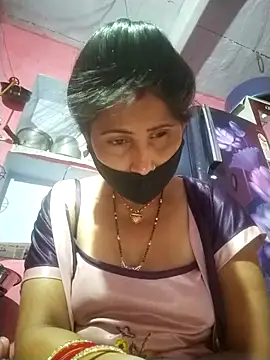 Snapshot of Bhavya_Bhan chatting on 10.22.25 Bhavya Bhan online show from 10.22.25