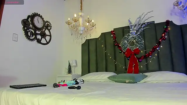 AnthonelaRusso  online show from 12.18.25