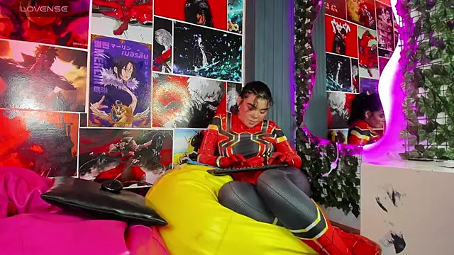 Zoe Cheshire online show from 02.03.25