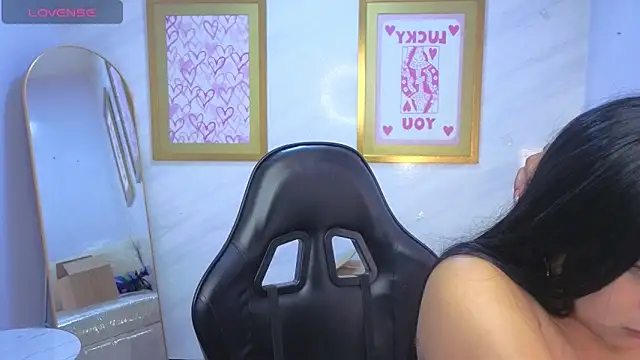 Paulette v online show from 03.20.26