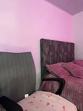 astrid  online show from 09.18.25