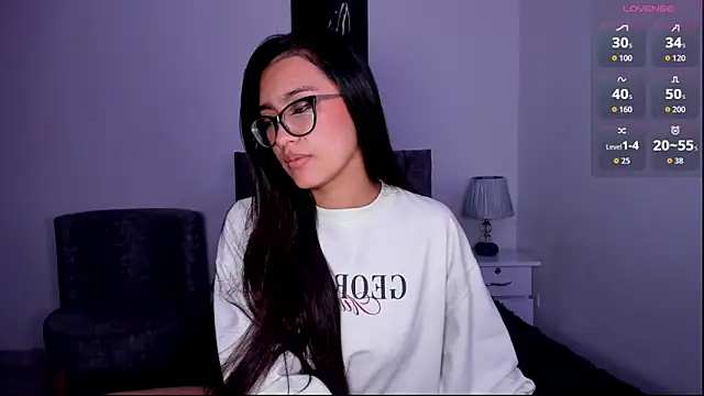 Snapshot of AgathaHowland_ chatting on 10.15.25 AgathaHowland online show from 10.15.25