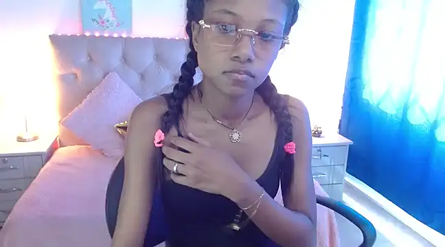 LITTLEDOLLHOT online show from 01.24.25