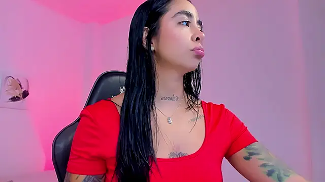 sophierooy22 online show from 02.18.26