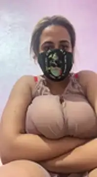 Snapshot of Lola-Sexxx chatting on 02.07.25 Lola-Sexxx online show from 02.07.25