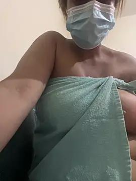 Snapshot of Lola-Sexxx chatting on 02.16.25 Lola-Sexxx online show from 02.16.25