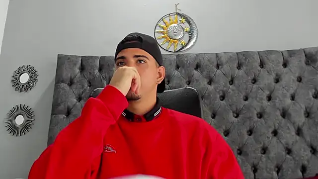 Snapshot of RYAN_PATERSON chatting on 02.05.25 RYAN PATERSON online show from 02.05.25