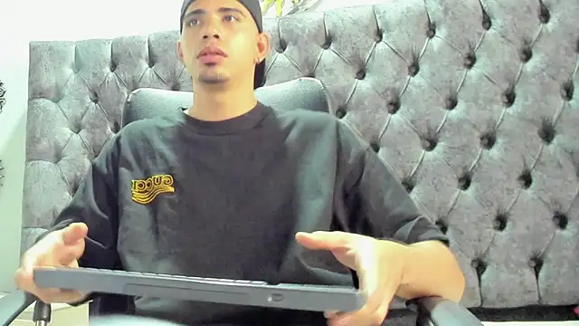 Snapshot of RYAN_PATERSON chatting on 02.07.25 RYAN PATERSON online show from 02.07.25