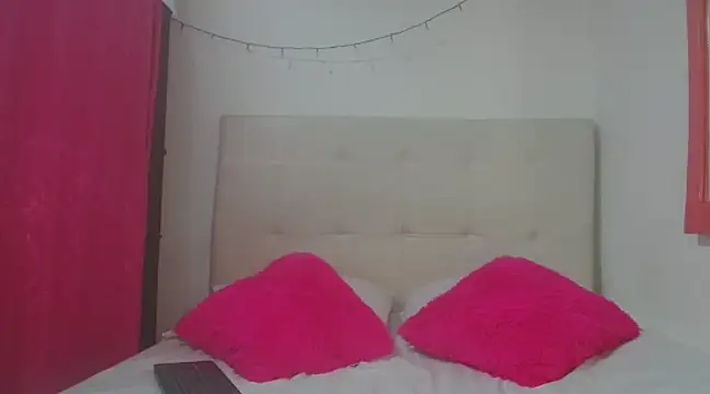 monica-vega online show from 02.11.25