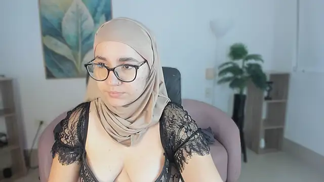 Ayha khalaf online show from 02.21.26