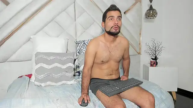 luxurycoupl online show from 03.20.25