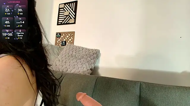 love sharol  online show from 10.12.25