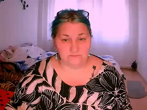 Snapshot of mayamayx chatting on 01.18.26 mayamayx online show from 01.18.26