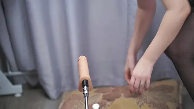 LillyFan-X online show from 02.15.25