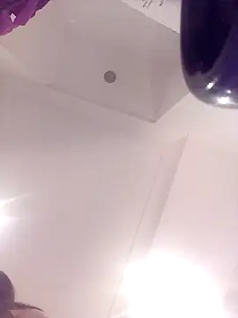 Snapshot of HotHornyEmmaX chatting on 01.25.25 HotHornyEmmaX online show from 01.25.25