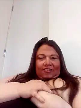 Snapshot of HotHornyEmmaX chatting on 02.03.25 HotHornyEmmaX online show from 02.03.25