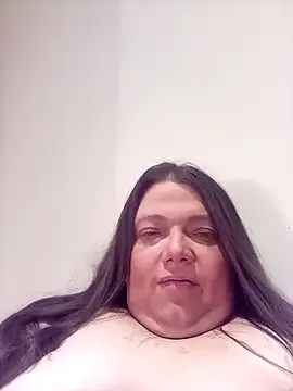 Snapshot of HotHornyEmmaX chatting on 02.07.25 HotHornyEmmaX online show from 02.07.25