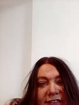 Snapshot of HotHornyEmmaX chatting on 02.09.25 HotHornyEmmaX online show from 02.09.25