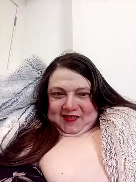 Snapshot of HotHornyEmmaX chatting on 03.20.25 HotHornyEmmaX online show from 03.20.25