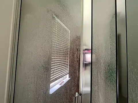 Snapshot of geld_88 chatting on 09.21.25 geld 88 online show from 09.21.25