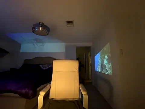 Snapshot of geld_88 chatting on 09.23.25 geld 88 online show from 09.23.25